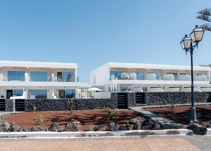 فيلة Mara Marina 4 *